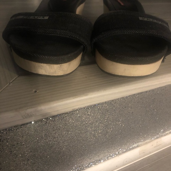 Prada Slides - Picture 8 of 10